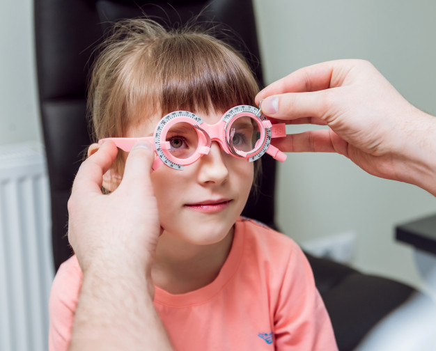 ametropias pediatria oftalmologica en La Paz y el Alto Bolivia